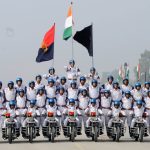 republic-day-bsf-on-enfields-PIB