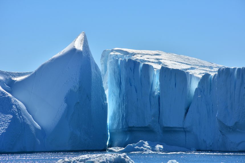 Icebergs of Artic.